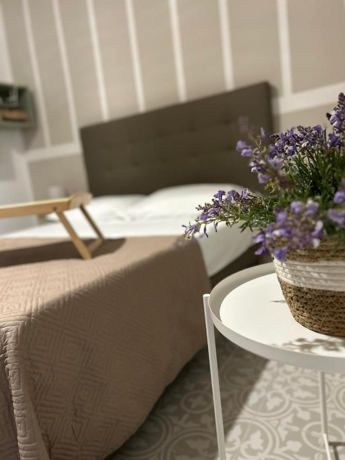 Casa La Cava Bed and Breakfast Taranto Exteriör bild